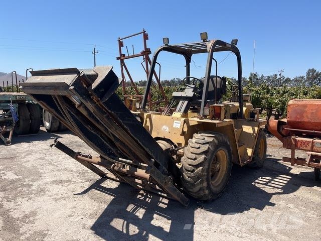 CAT R50 Geländestapler