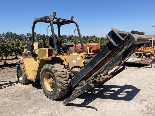 CAT R50 Geländestapler