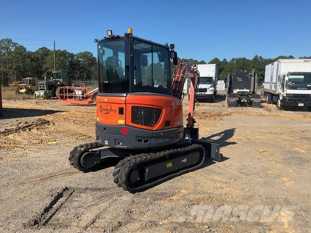 CFG 40UF Raupenbagger