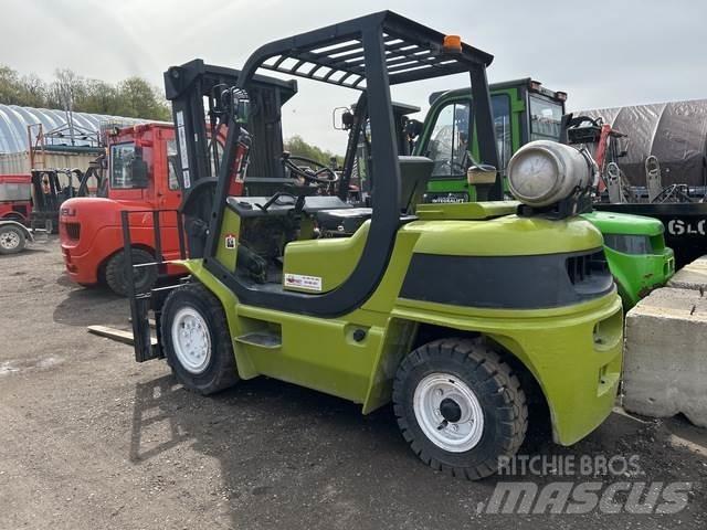 Clark CMP40L Sonstige Baumaschinen