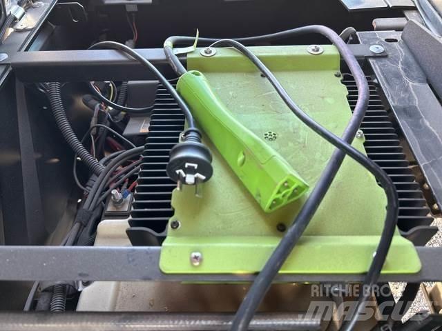 Cushman 800E Sonstige Baumaschinen
