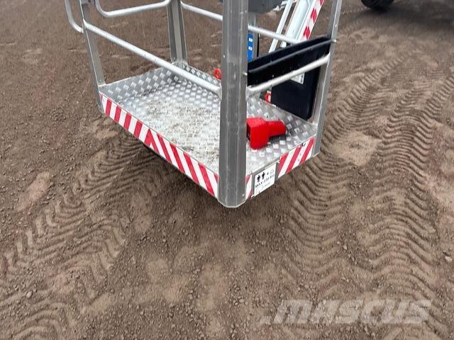 Dino 220RXT Gelenkteleskoparbeitsbühnen