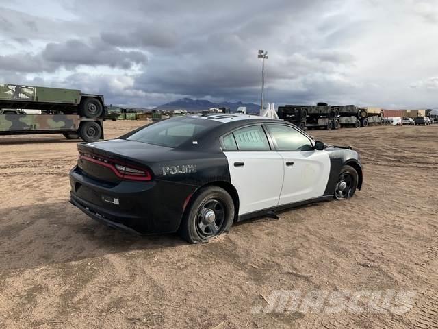 Dodge Charger PKWs