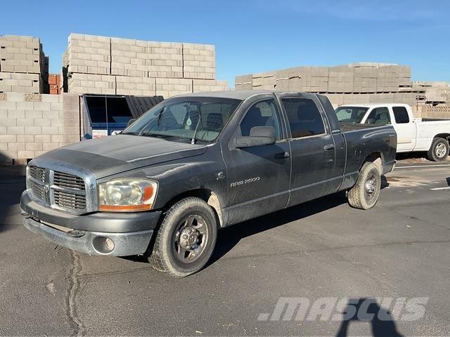Dodge Ram 2500 Pickup/Pritschenwagen