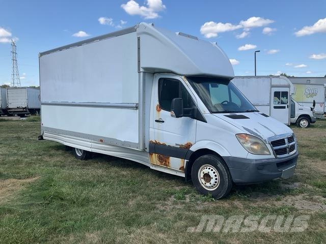 Dodge Sprinter Lieferwagen