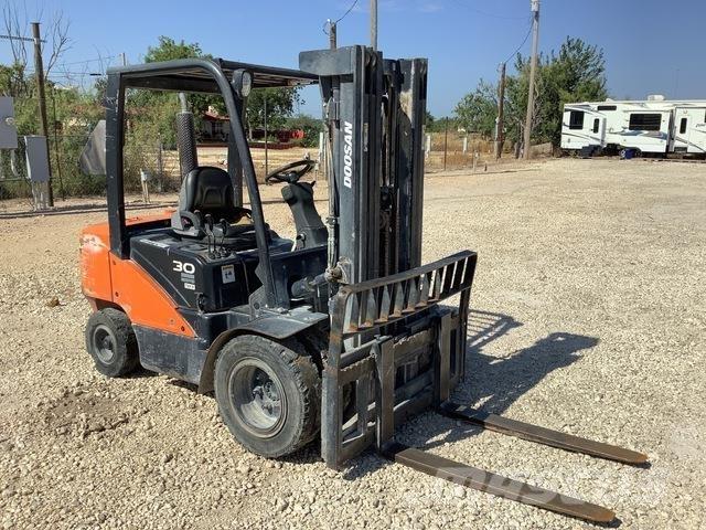 Doosan D30S-7 Heftrucks overige