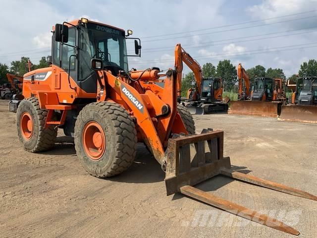 Doosan DL200-5 Radlader