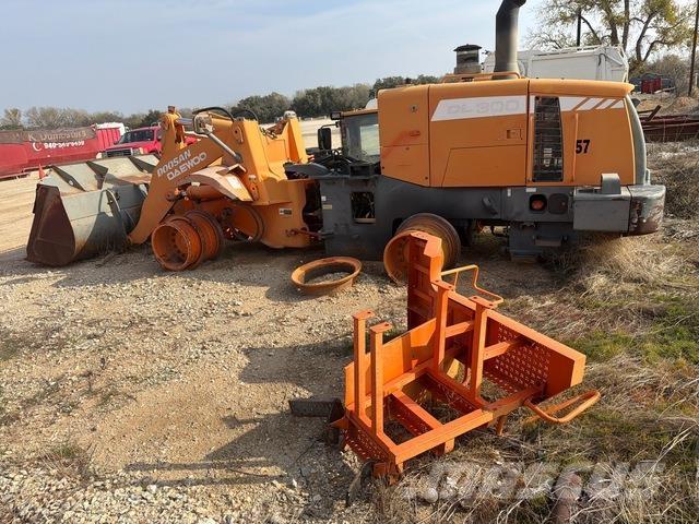 Doosan DL300 Radlader