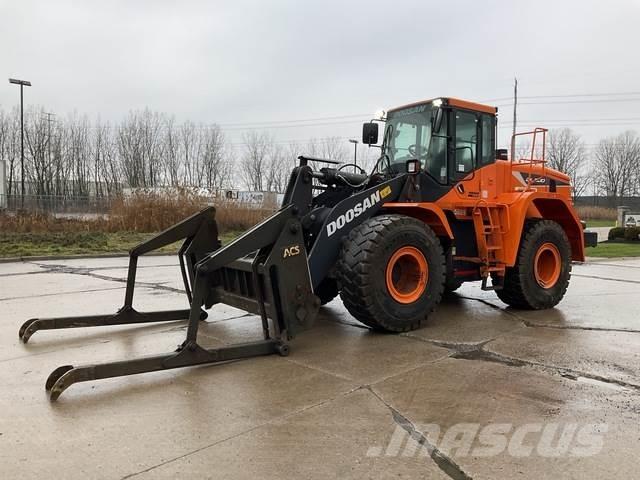Doosan DL300-5 Radlader