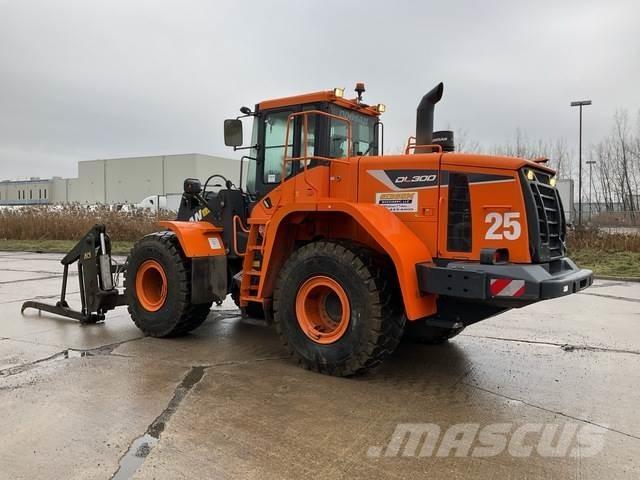 Doosan DL300-5 Radlader