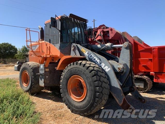 Doosan DL300-5 Radlader