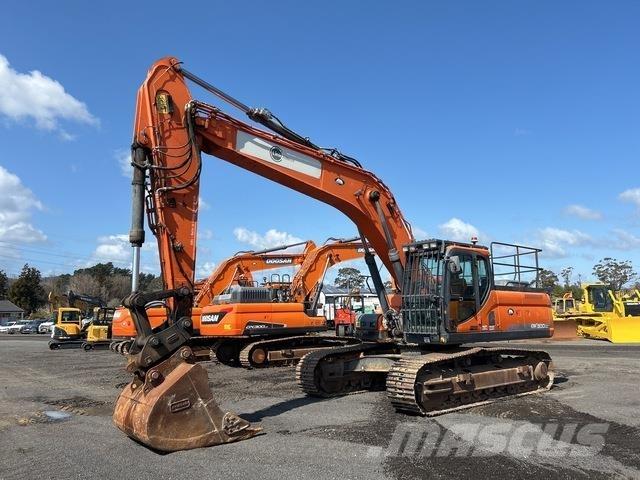 Doosan DX300LC Raupenbagger
