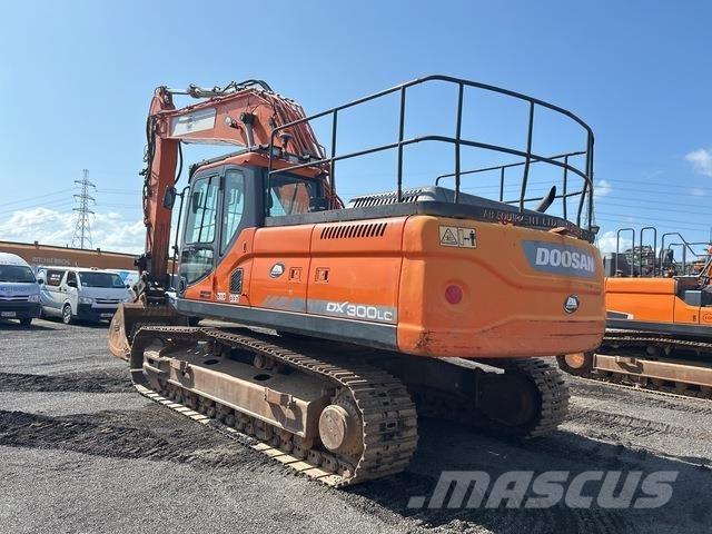 Doosan DX300LC Raupenbagger