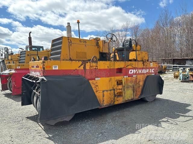 Dynapac CP221 Gummiradwalzen
