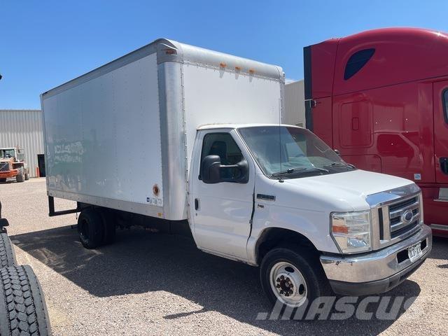 Ford E-350 Kofferaufbau