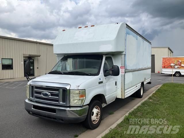 Ford E-350 Kofferaufbau