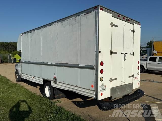 Ford E-350 Lieferwagen