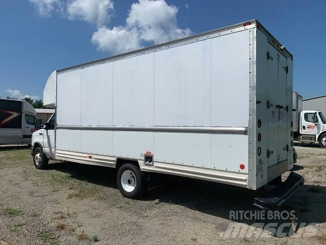 Ford E-350 Kofferaufbau