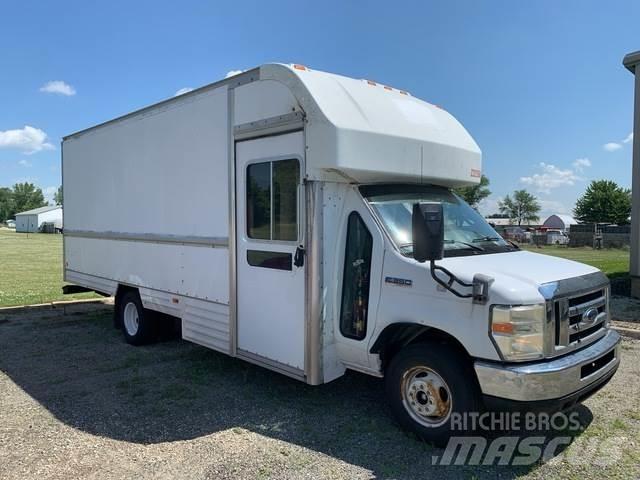 Ford E-350 Kofferaufbau