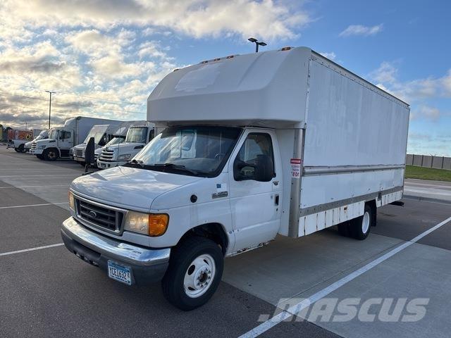 Ford E-350 Kofferaufbau