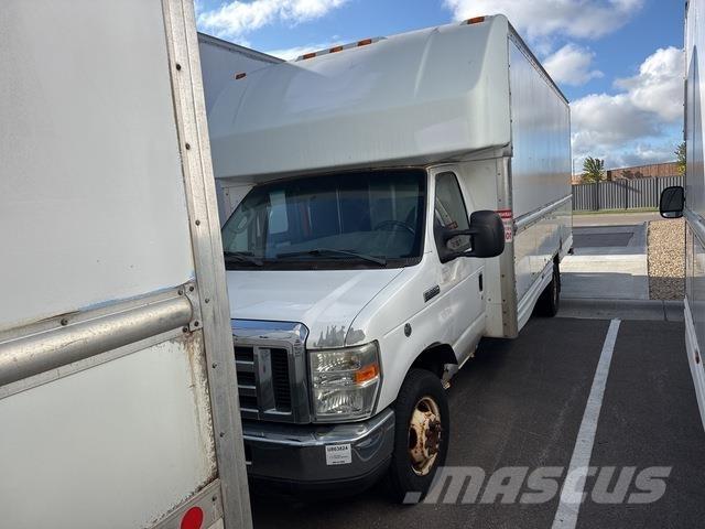 Ford E-350 Kofferaufbau