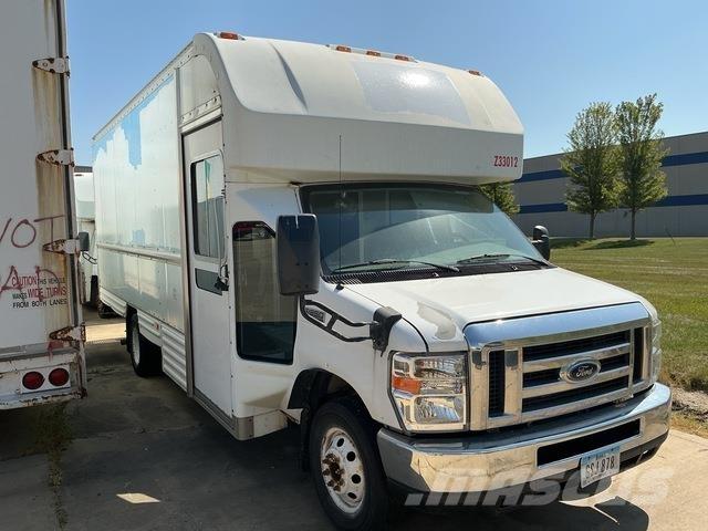 Ford E-350 Kofferaufbau