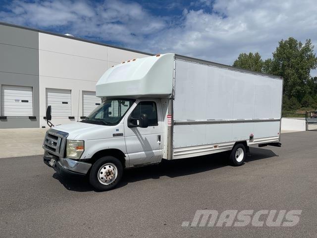 Ford E-350 Kofferaufbau