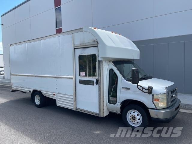 Ford E-350 Kofferaufbau