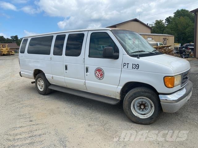 Ford E-350 PKWs