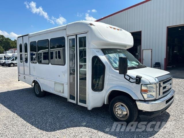 Ford E-350 Minibusse