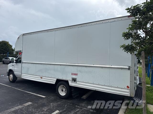 Ford E-350 Kofferaufbau