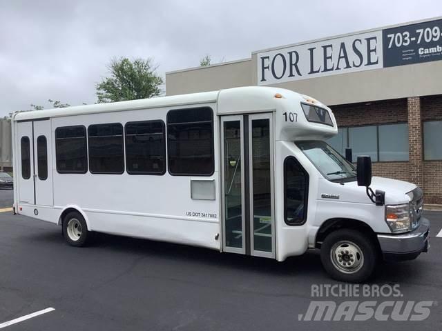 Ford E-450 Minibusse