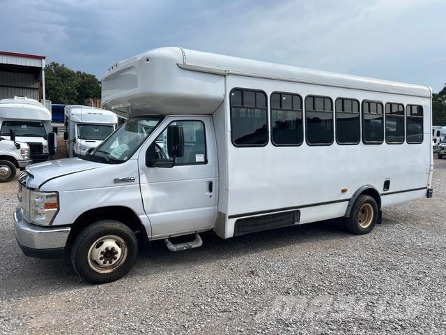 Ford E-450 Minibusse