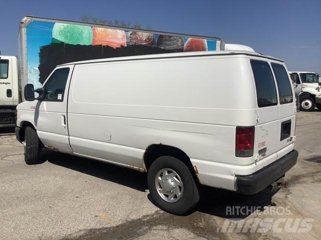 Ford E250 Lieferwagen