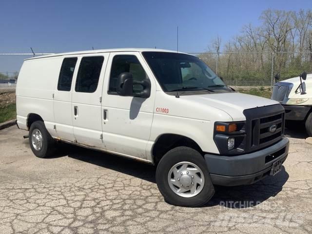 Ford E250 Lieferwagen