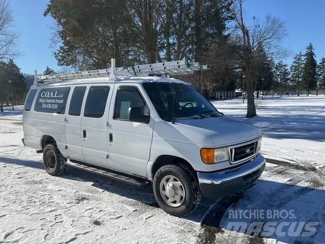 Ford E350 Lieferwagen