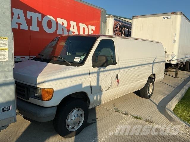 Ford E350 Kofferaufbau