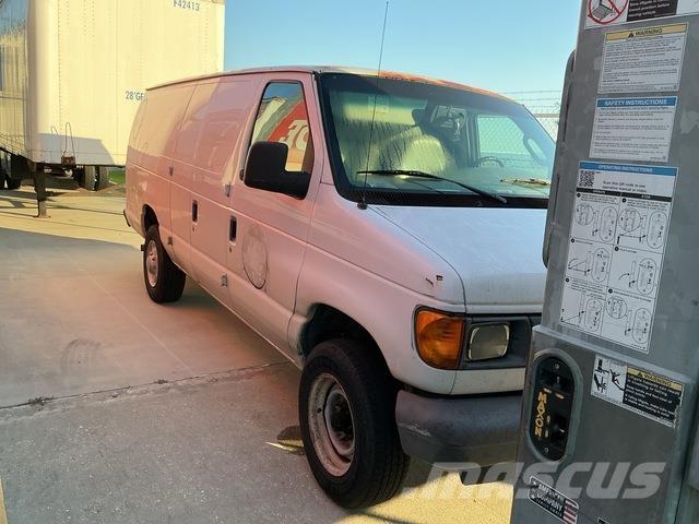 Ford E350 Kofferaufbau