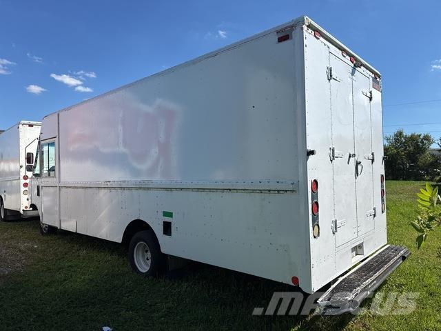 Ford Econoline Kastenwagen