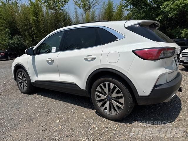 Ford Escape PKWs