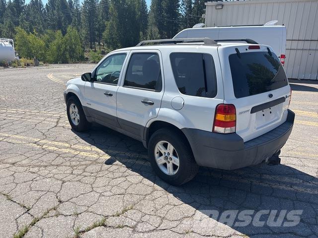 Ford Escape PKWs