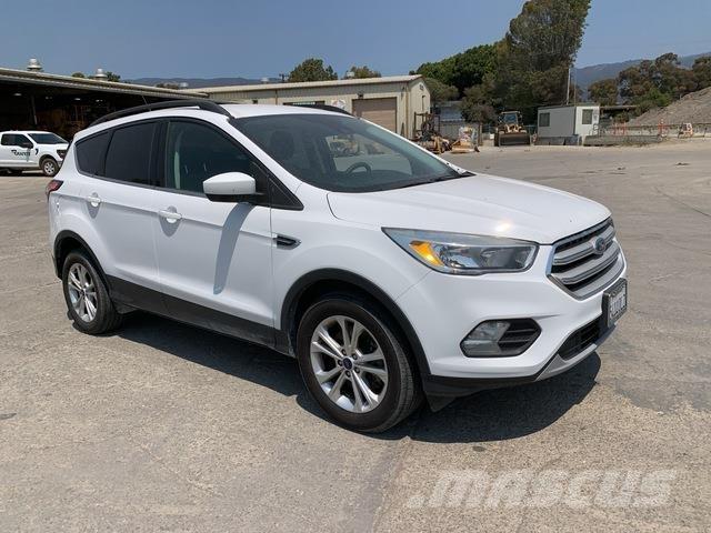 Ford Escape PKWs