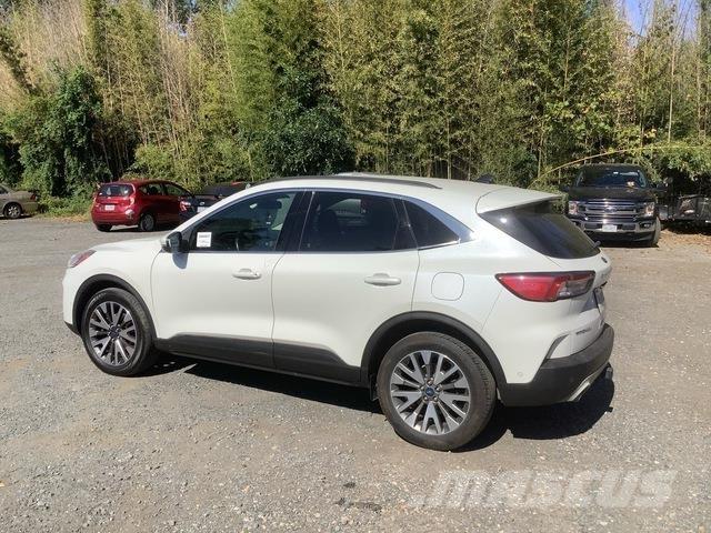 Ford Escape PKWs