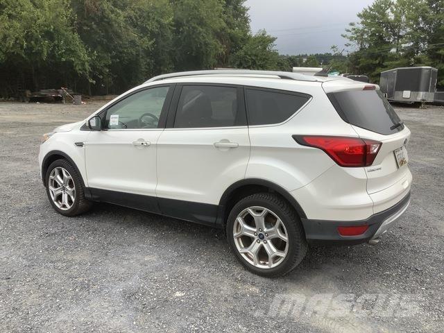 Ford Escape PKWs