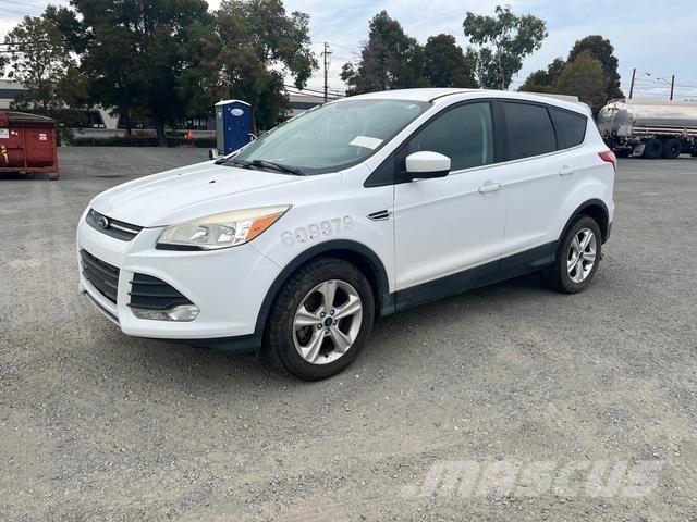 Ford Escape PKWs