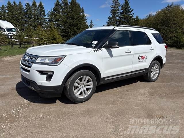 Ford Explorer PKWs