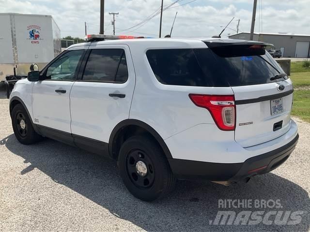 Ford Explorer PKWs