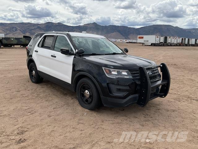 Ford Explorer PKWs