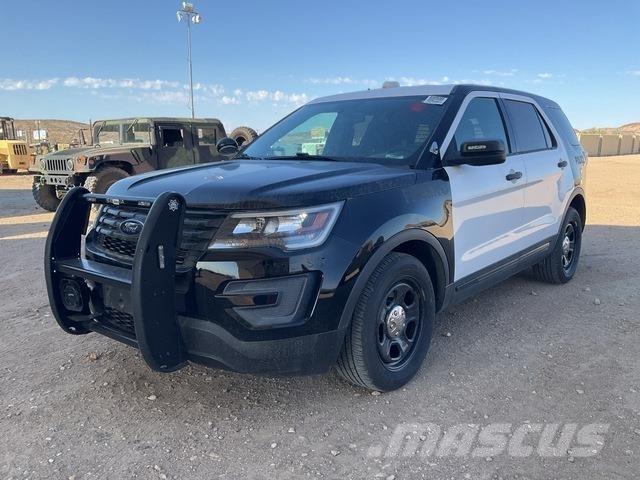 Ford Explorer PKWs