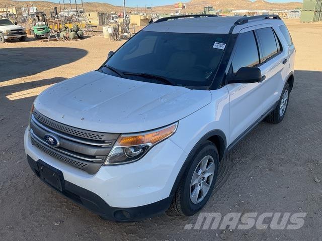 Ford Explorer PKWs